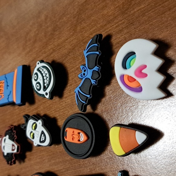 Halloween jibbitz  18ct/ BUNDLE ONLY 2or more items - Picture 5 of 5